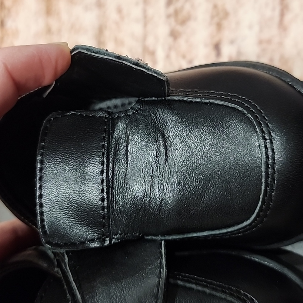 NWT Kenneth Cole baby boy shoes with box - Picture 9 of 11